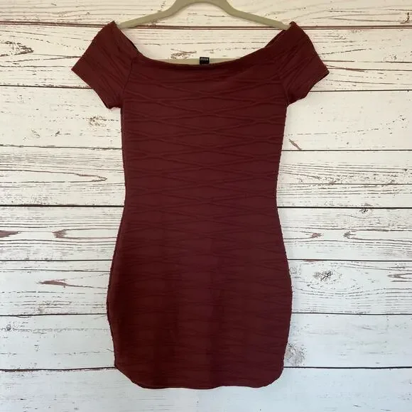 Windsor M Plum Textured Off Shoulder Bodycon Short Mini Cocktail Party Dress - Picture 7 of 8